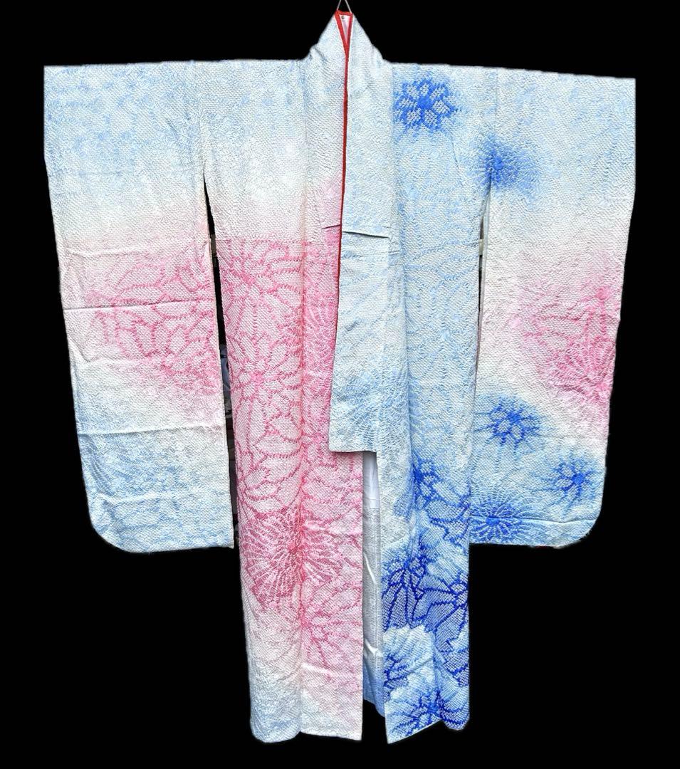 総絞り高級振袖　重ね衿付き　身丈 160cm　裄丈 67cm 青水色ピンク花柄