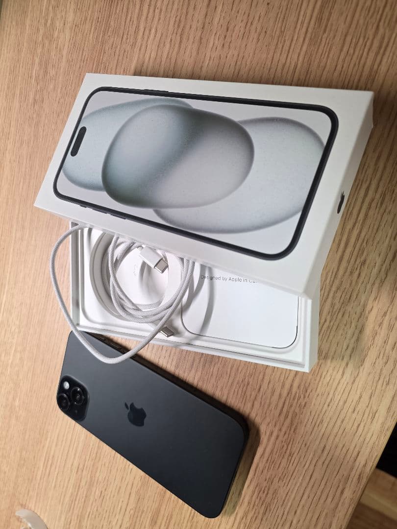 スマートフォン本体 iPhone15plus 128GB