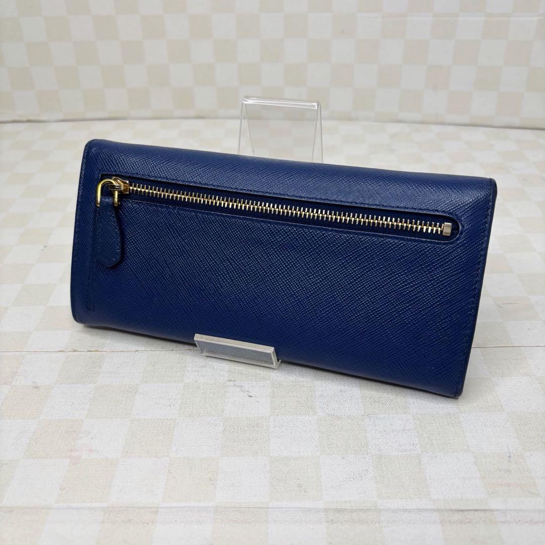 極美品　PRADA プラダ　長財布　二つ折り　M09