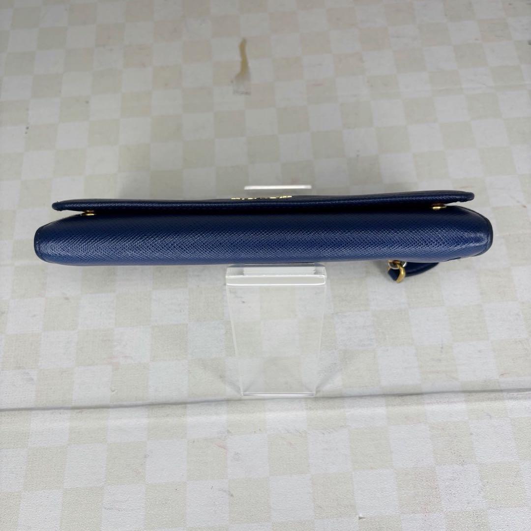 極美品　PRADA プラダ　長財布　二つ折り　M09