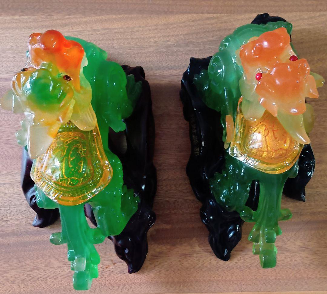 翡翠製 獅子の置物