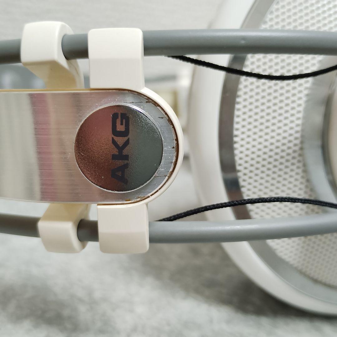 AKG K701 オーストリア製です。