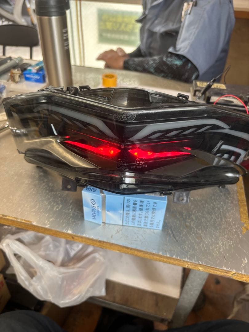 シグナスx 4型 テールランプ