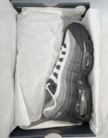 遊戯王OCG デュエルモンスターズ Nike Air Max 95 Air Muscle/Jonouchi US8