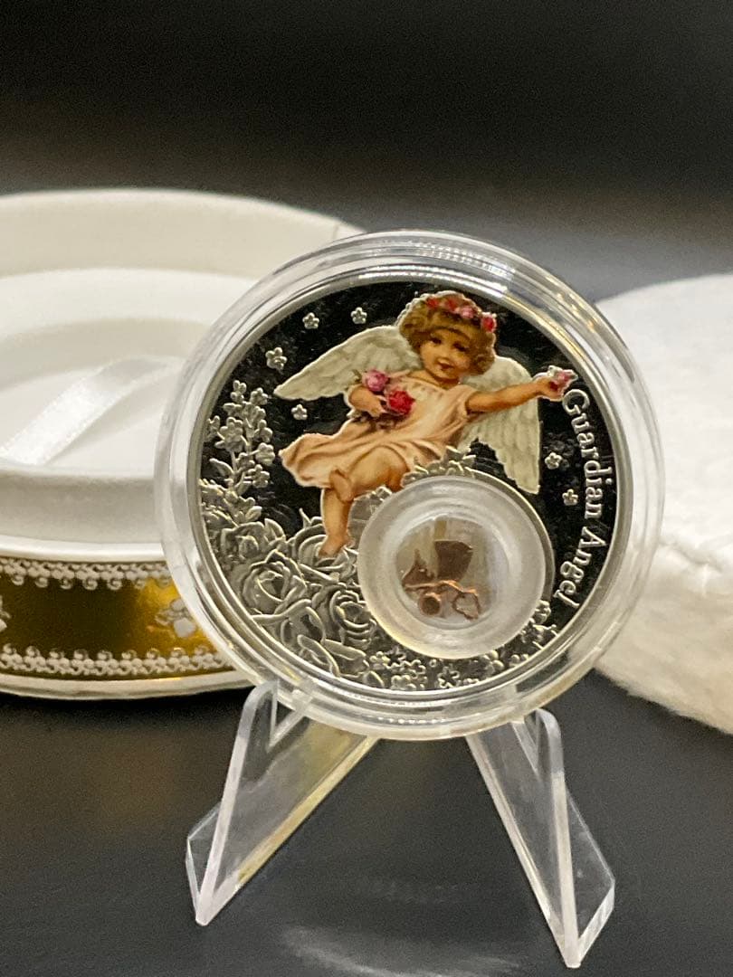 2024年ニウエ　守護天使　プルーフ銀貨