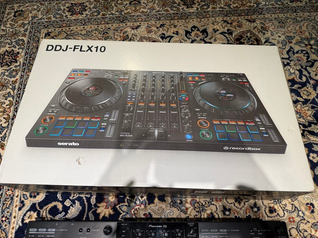 Pioneer DDJ-FLX10 コントローラー