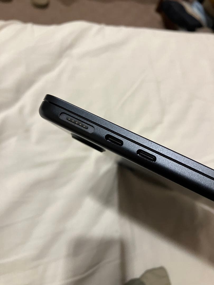 Apple MacBook Air M2 (2022) 本体