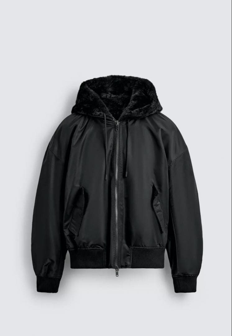 ZARA ザラ　リバーシブルフェイクファーボンバージャケット　新品、未使用