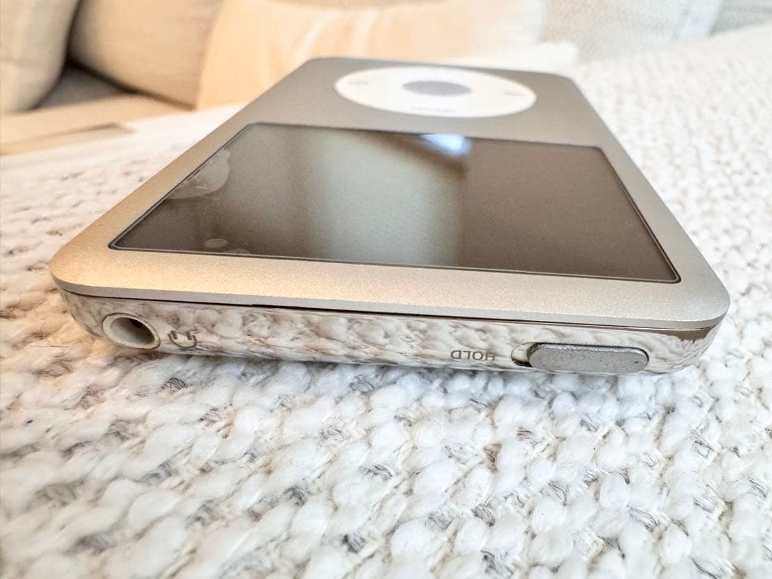 【極美品】Apple iPod classic 120GB MB565J/A