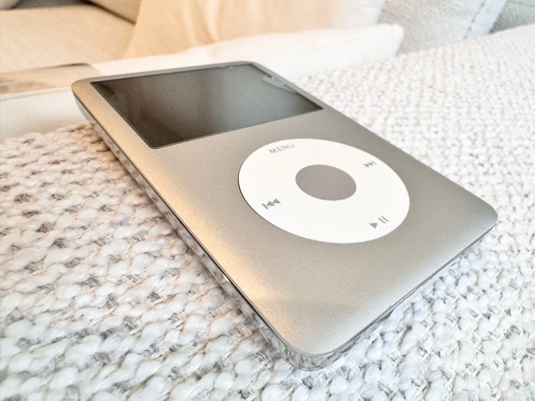 【極美品】Apple iPod classic 120GB MB565J/A