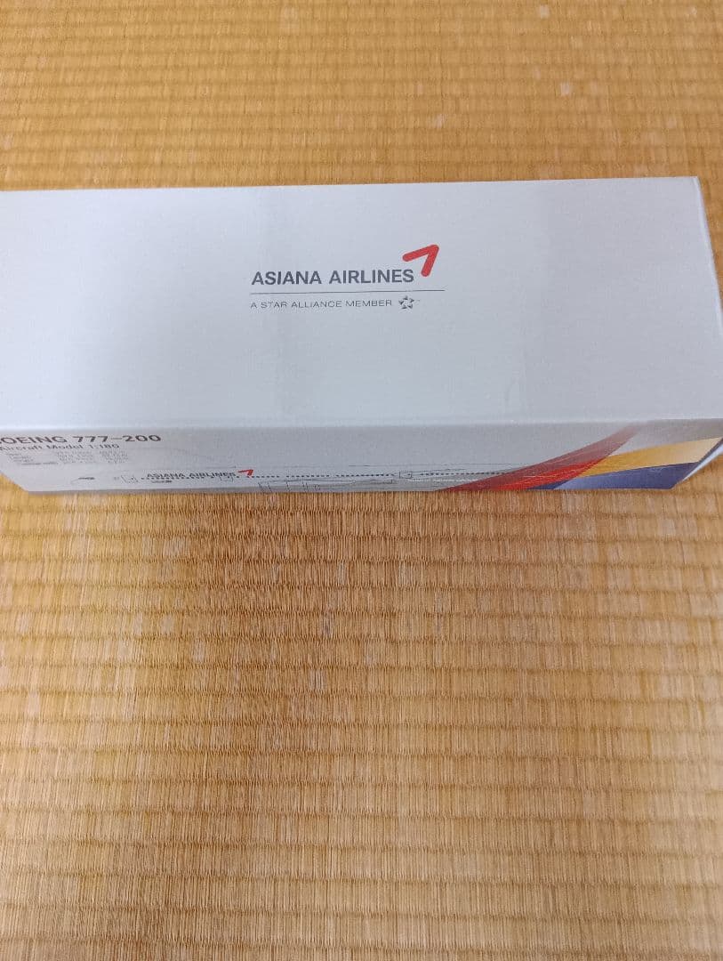 その他 ASIAN AIRLINES Boeing 777-200ER 1/180