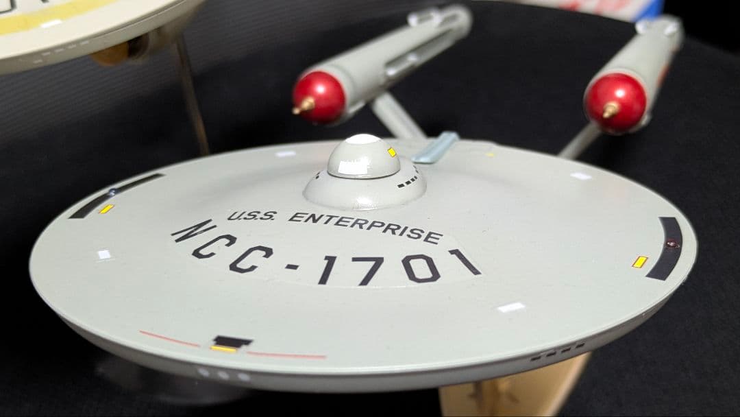 スタートレック　NCC-1701 エンタープライズ　TOS版とパイロット版