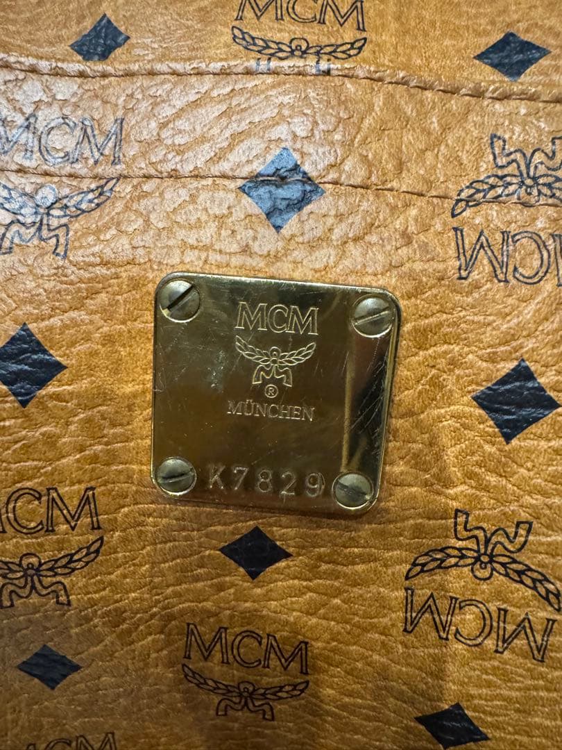 MCM ブラウン ショルダーバッグ K7829