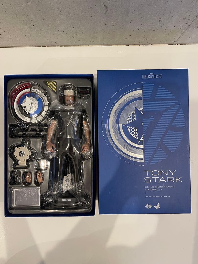 ホットトイズ・トニースターク・アイアンマン2