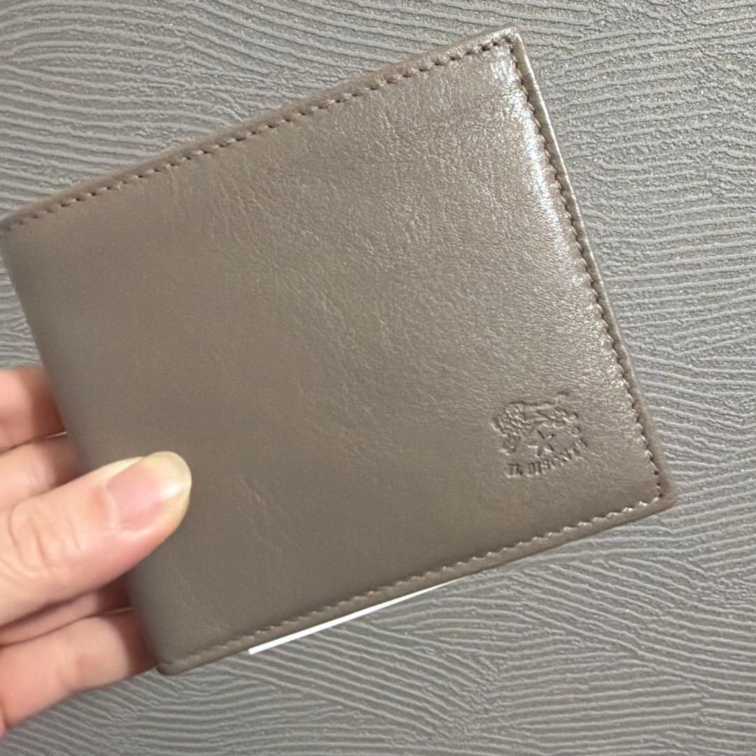 IL BISONTE 新品未使用 二つ折り財布