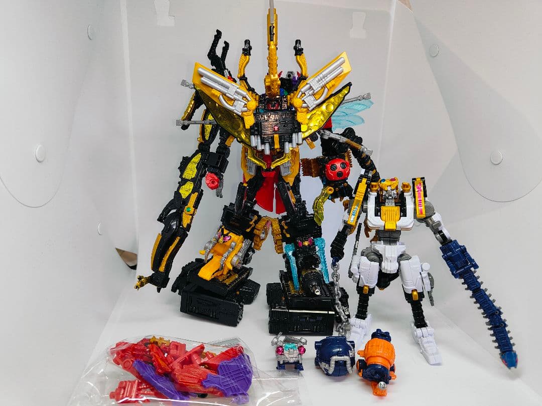 バンダイ　ミニプラシリーズ　王様戦隊キングオージャー　ゴッドキングオージャー