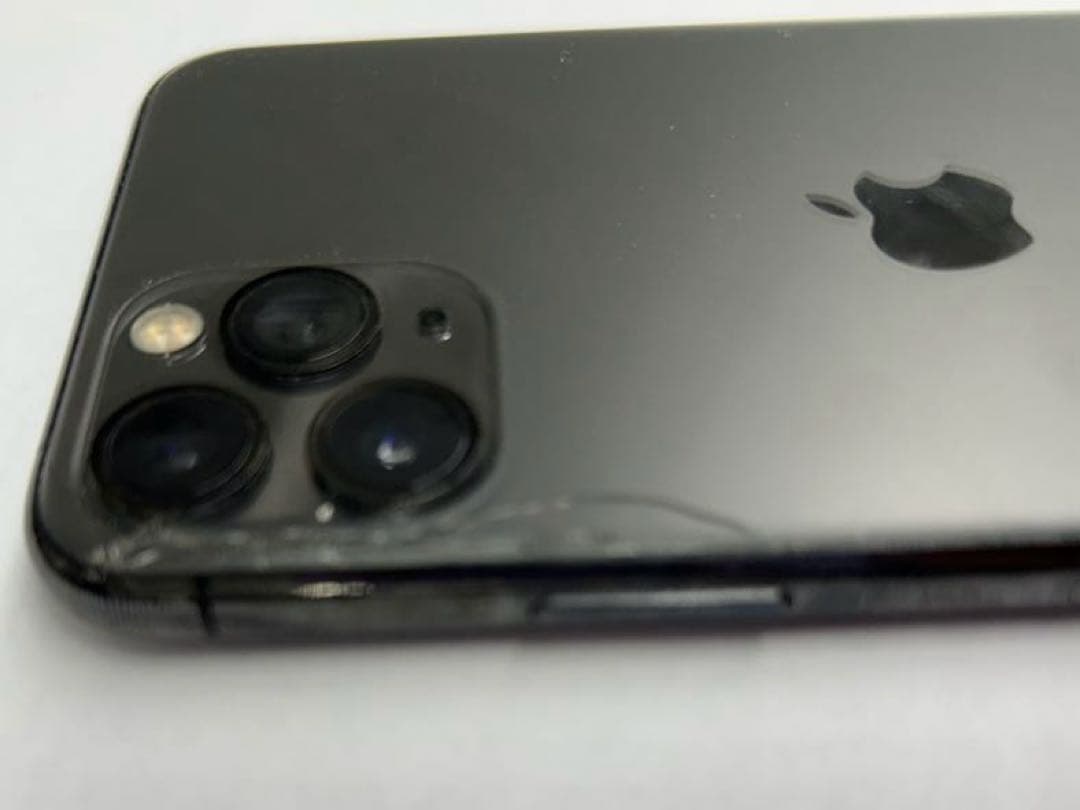 1月3日まで値下げ　iPhone11Pro 【256 GB バッテリー新品】