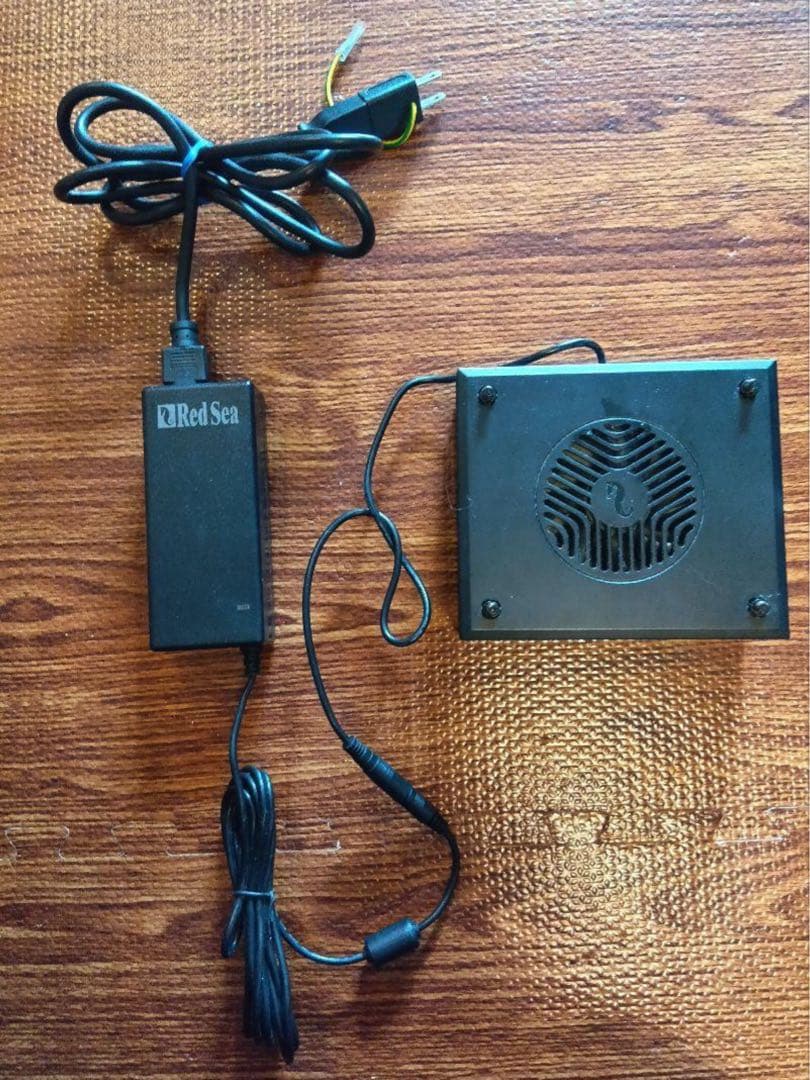 Red Sea ReefLED 90 照明本体