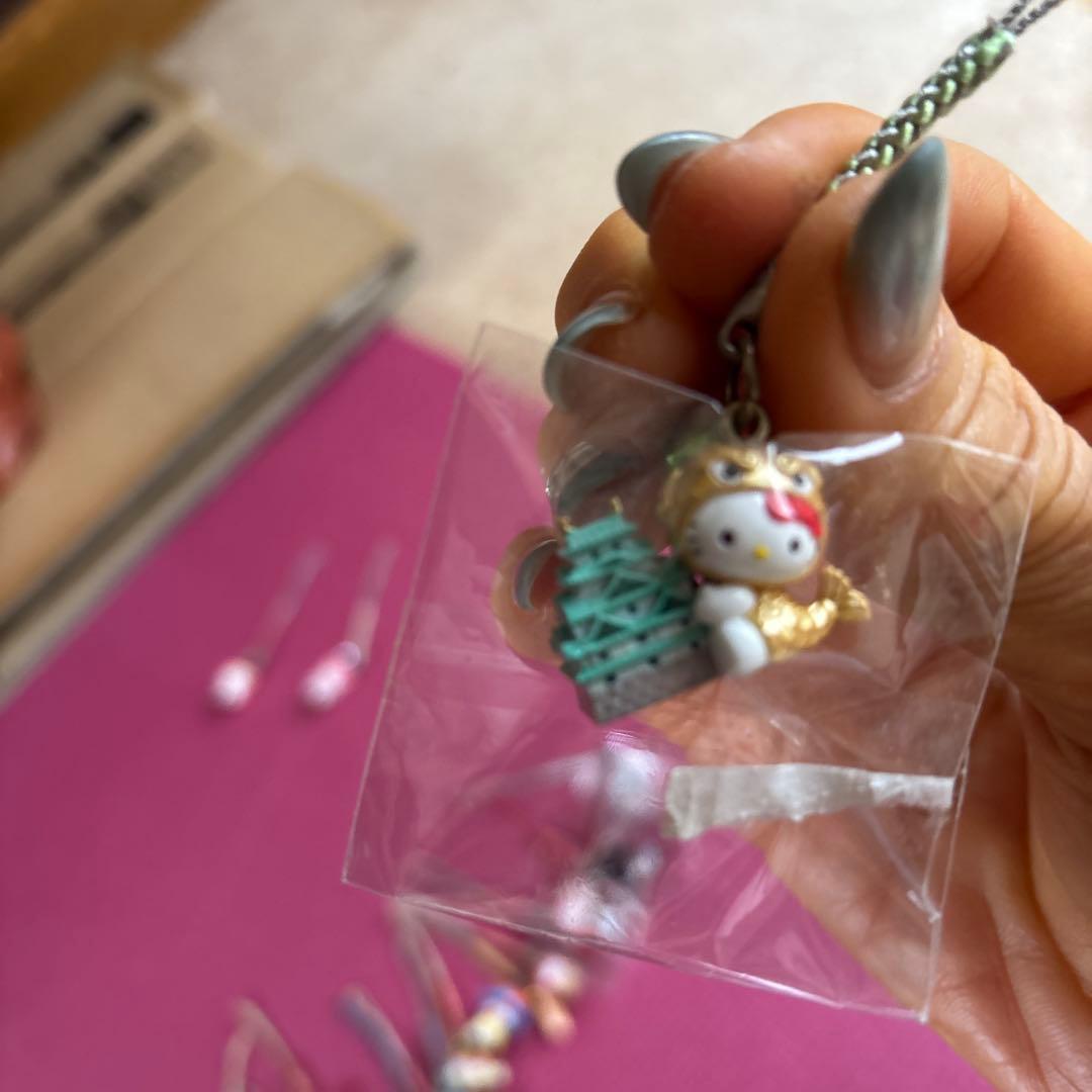 ご当地キティちゃんセット売り 沖縄から北海道まで色々