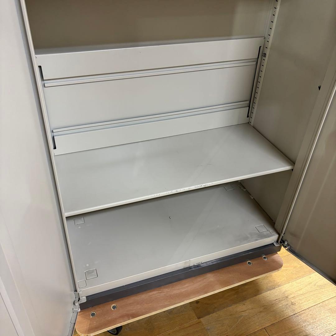 引取限定 鍵あり 両開き スチール 書庫 事務所 事務用品 キャビネット