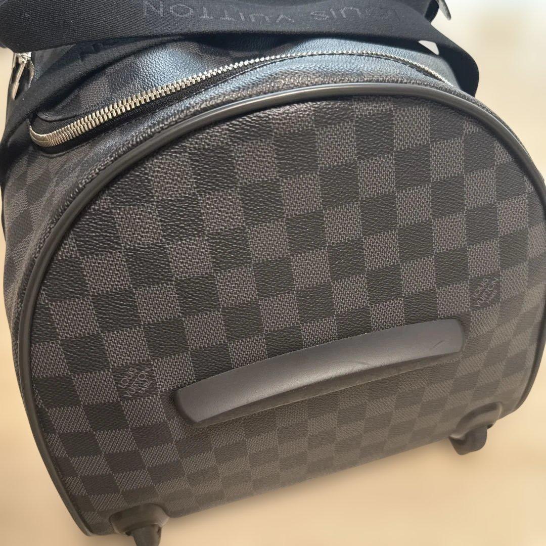 Louis Vuitton ダミエグラフィット キャリーケース