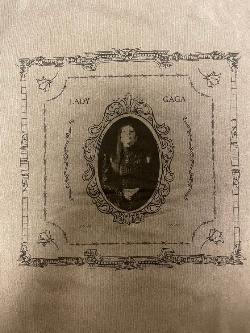 ★新品・未使用★レディーガガ　カメオ　ツアーTシャツ 　M