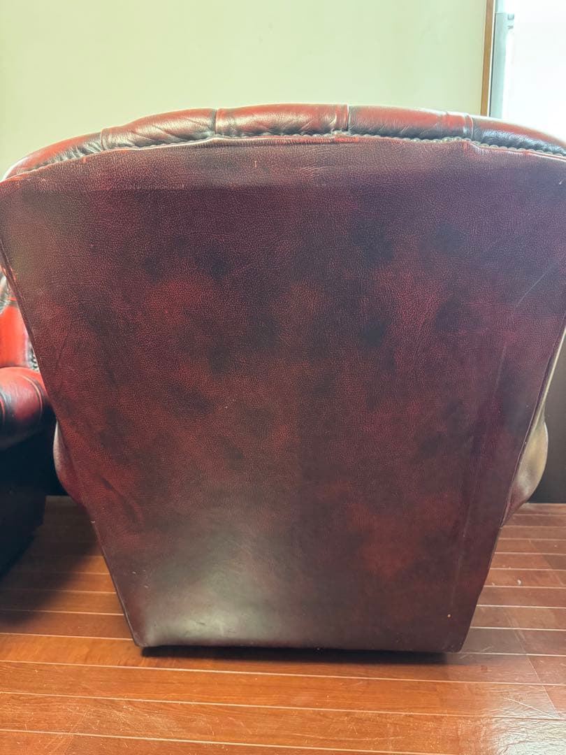 英国チェスターフィールドソファ　本革一人掛け