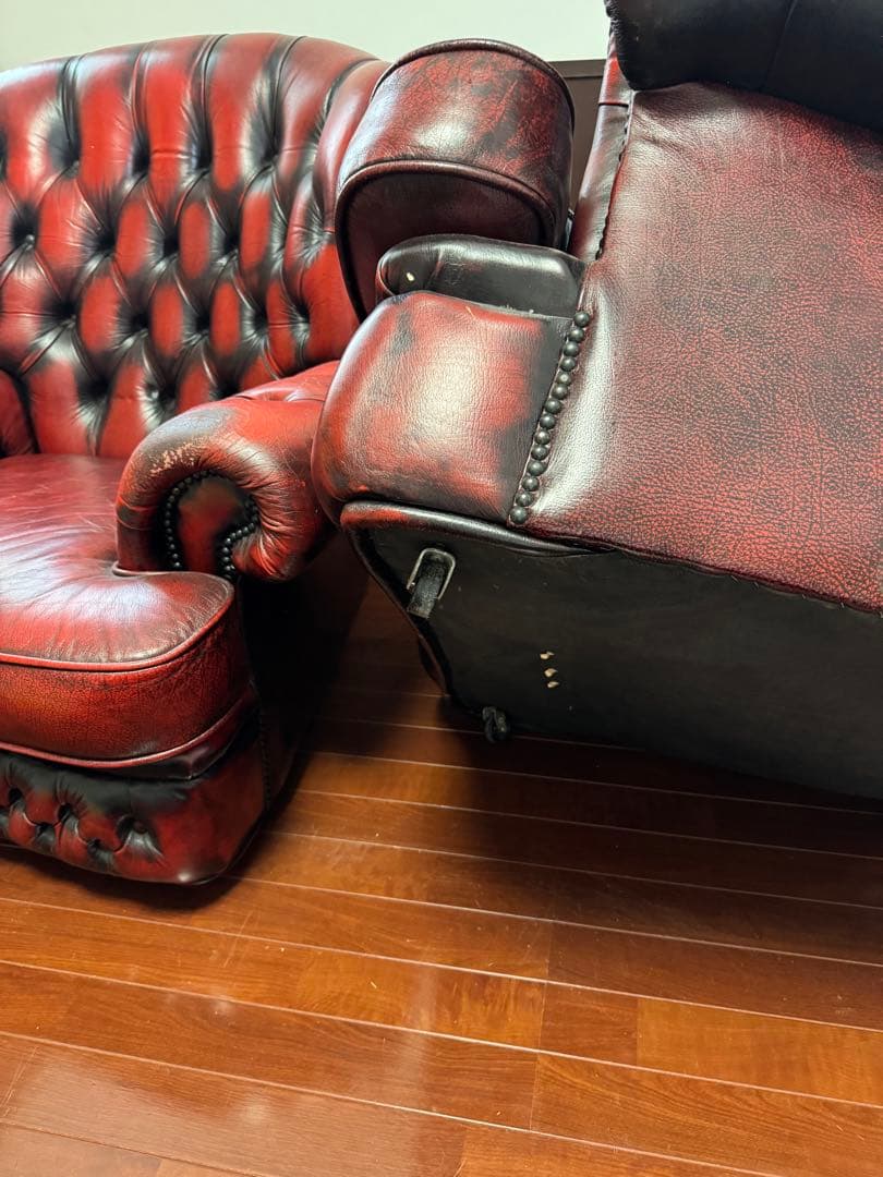 英国チェスターフィールドソファ　本革一人掛け