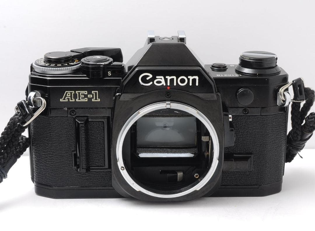 Canon AE-1 ブラック + FD 50mm F1.8 動作品