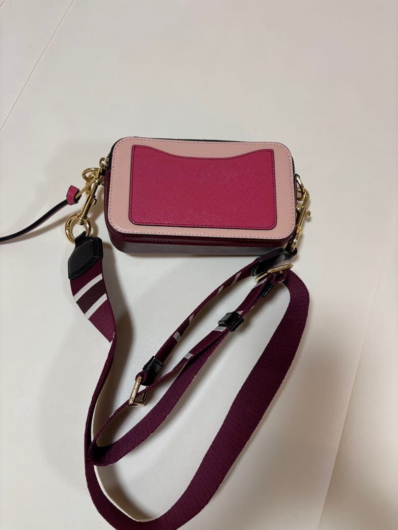 【美品】マークジェイコブス スナップショット カメラバッグ ピンクマルチ