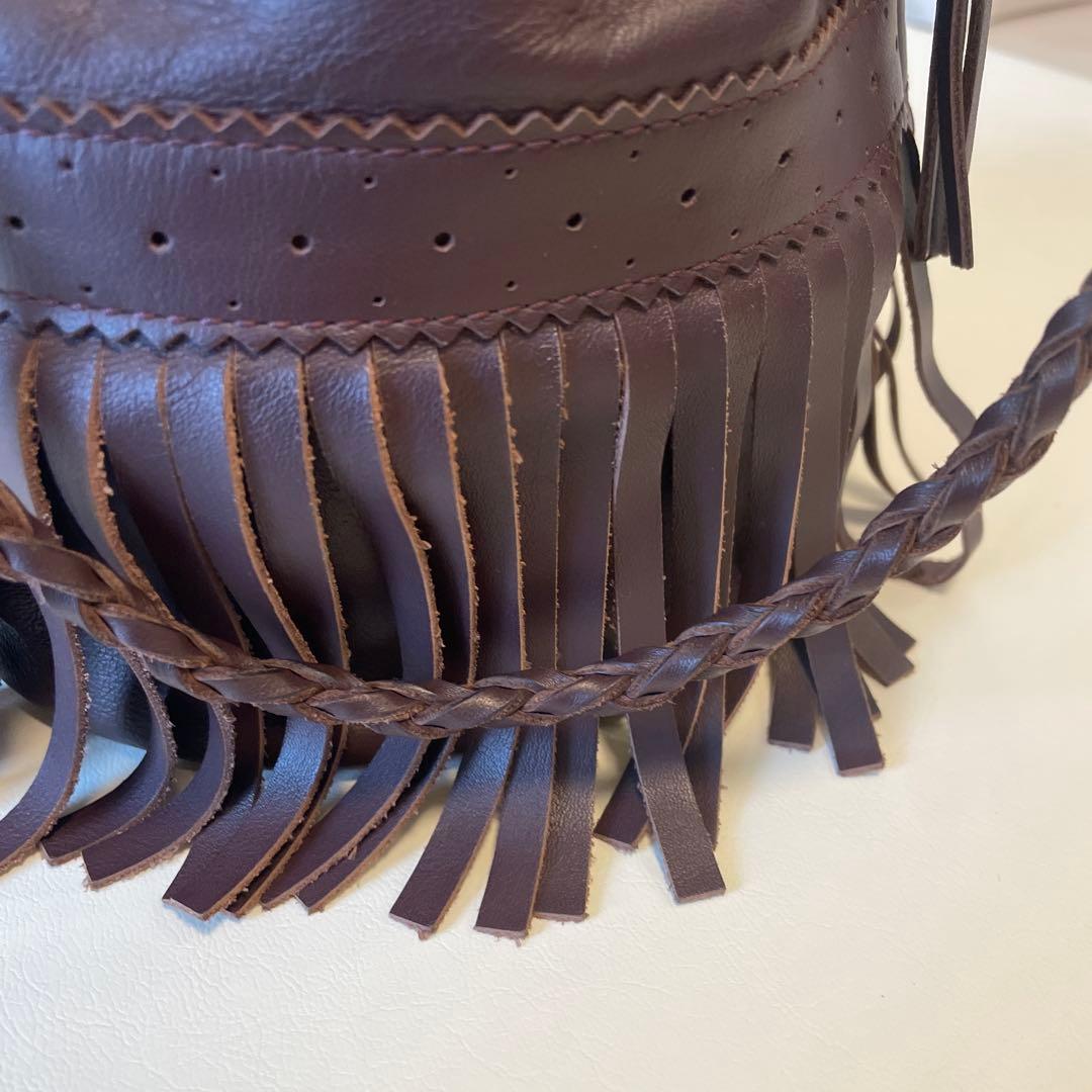 J&M DAVIDSON ブラウンフリンジバケットバッグ