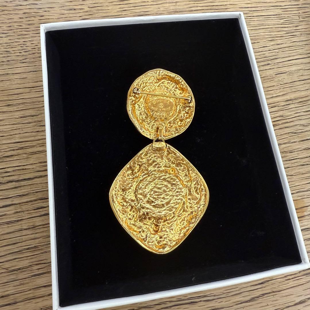 CHANEL ヴィンテージ　ブローチ