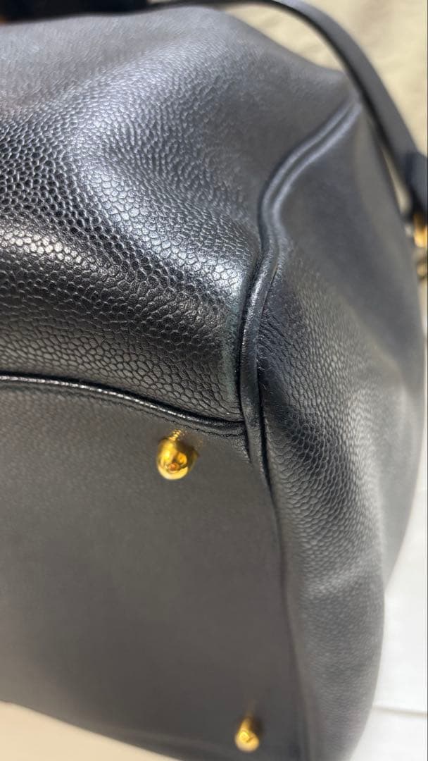 CHANEL ブラックレザーボストンバッグ