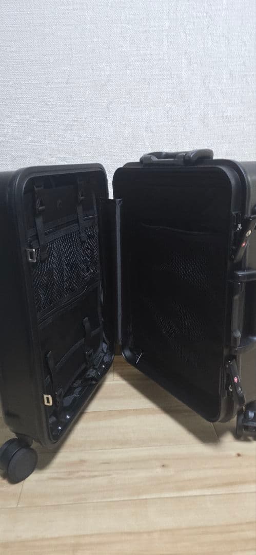 新品　美品　MAIMO　キャリーケース　黒