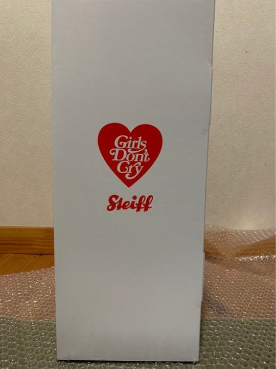Girls Don't Cry Steiff Teddy Bear ぬいぐるみ