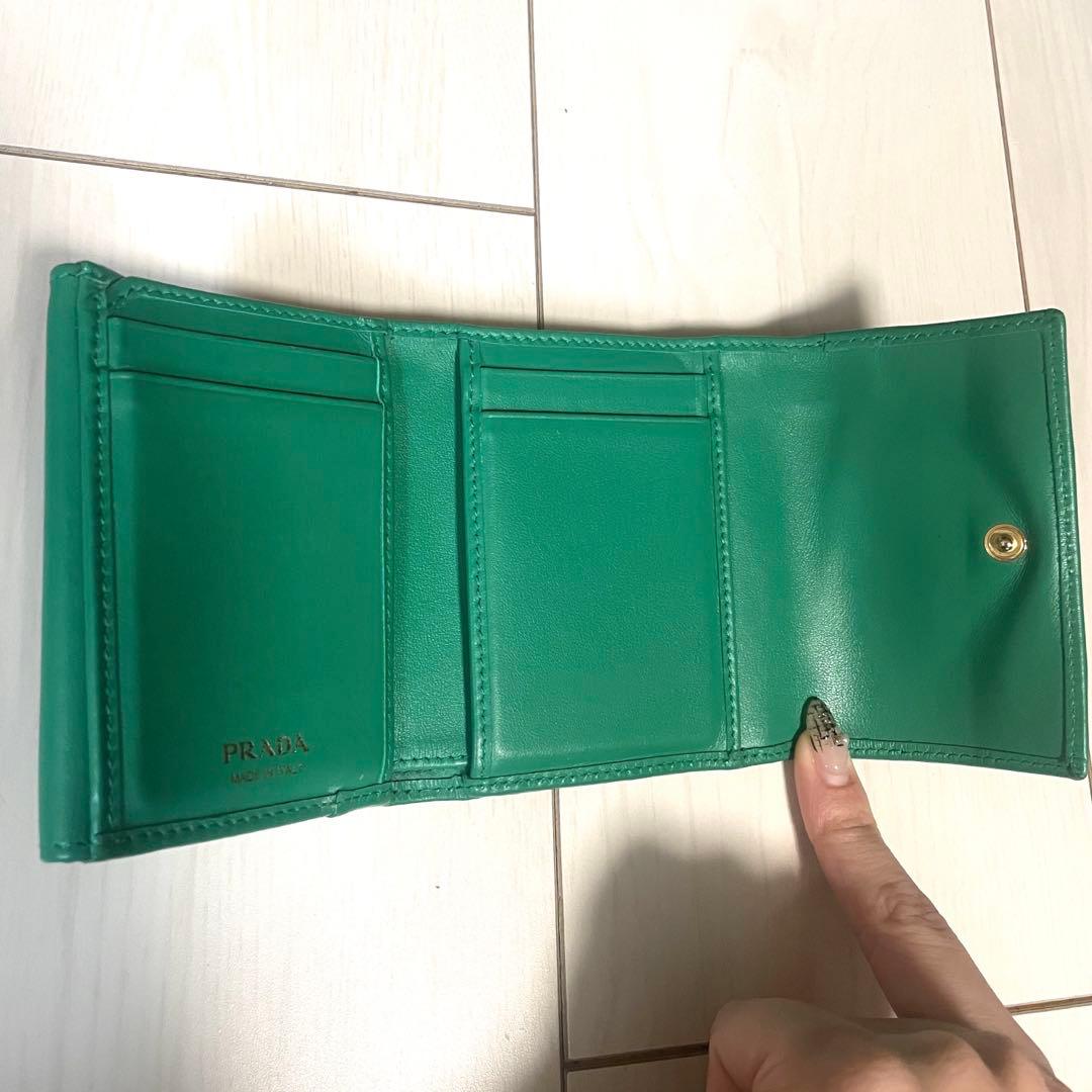 PRADA プラダ 三つ折り財布 ミニ財布 グリーン