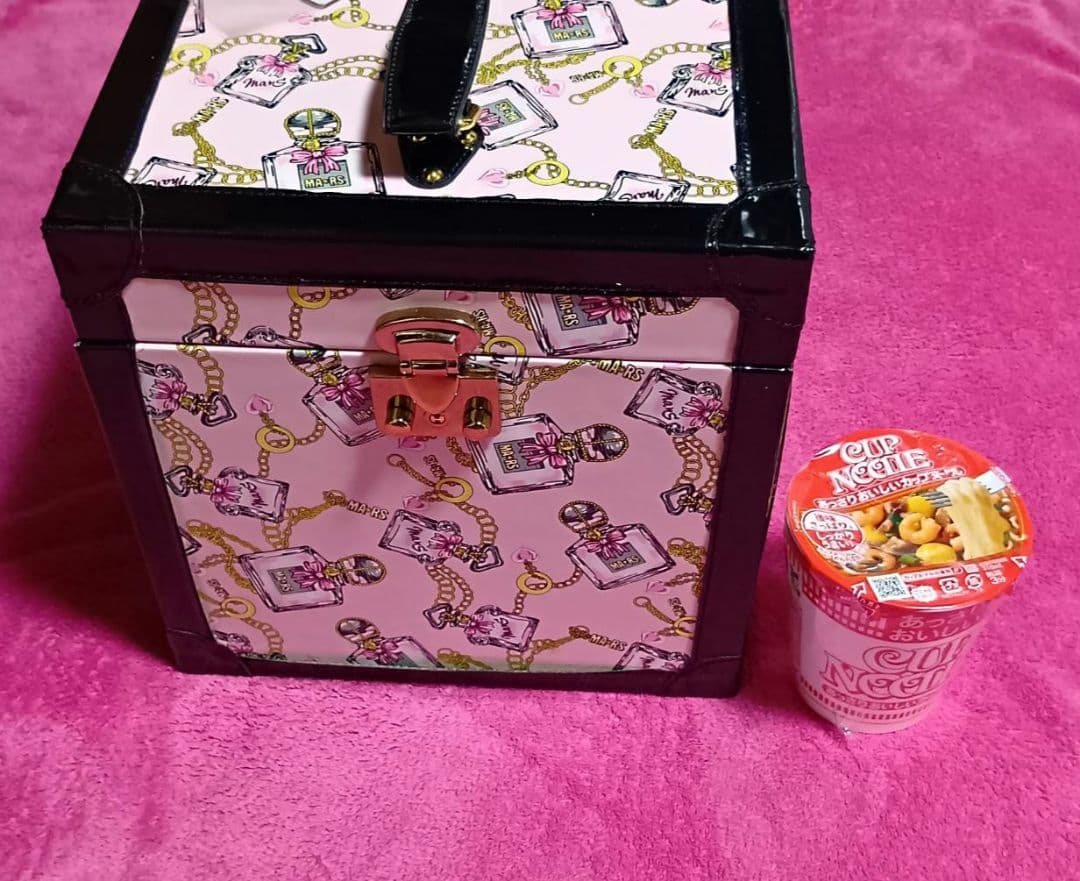 希少　レア物　ma*rs　パフューム柄　y2k 平成ギャル　香水　収納ボックス