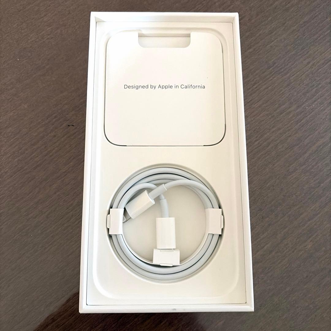 Apple iPhone 13 スターライト 128GB【動作確認済み】