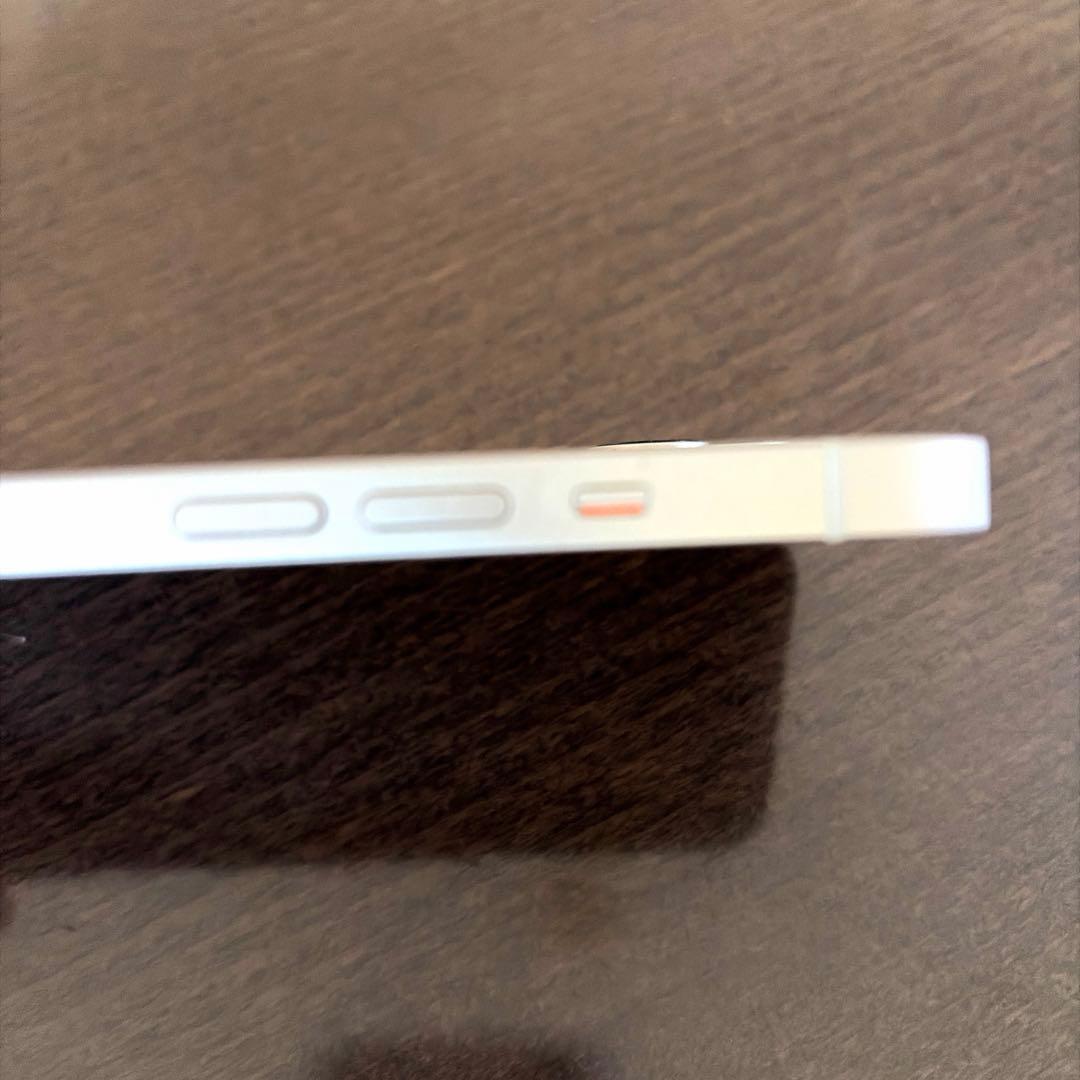 Apple iPhone 13 スターライト 128GB【動作確認済み】