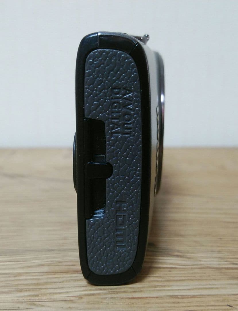 Canon IXY 650　デジカメ　コンデジ