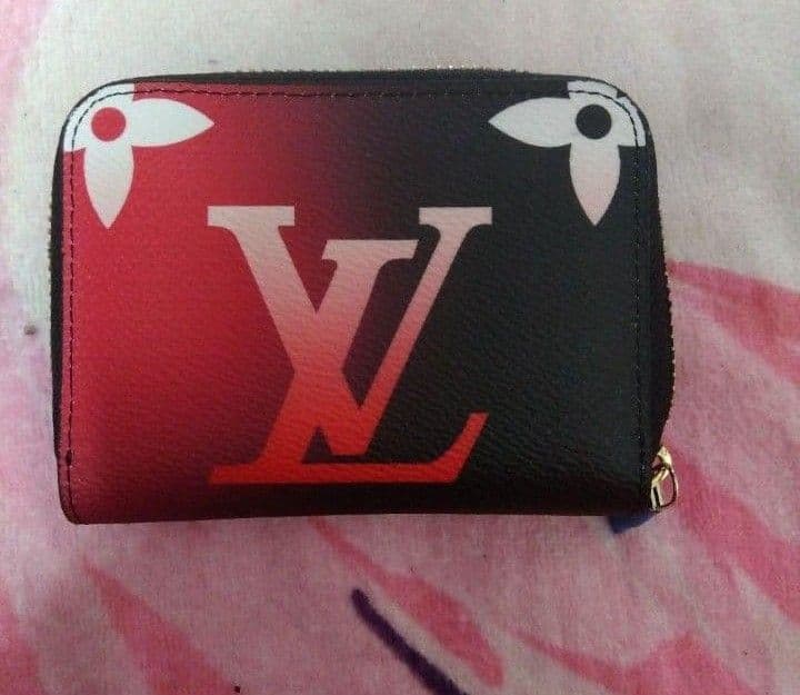 もう手に入りません。Louis Vuitton 二つ折り財布 ネイビー/ピンク