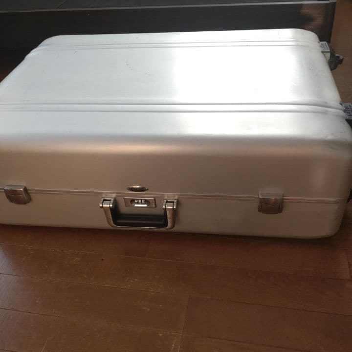【訳あり】ZERO HALLIBURTON　ゼロハリバートン✨大型キャリーケース