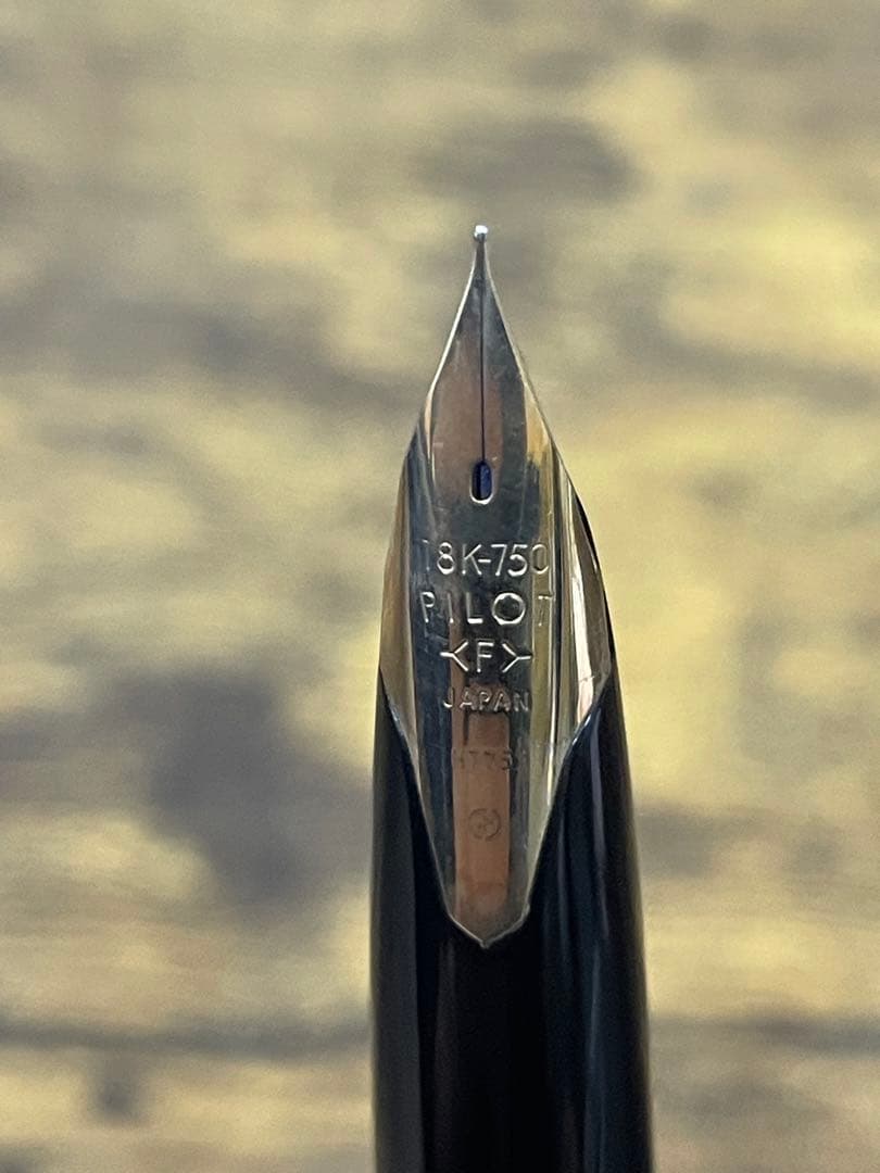 試筆のみ　1975年製　初代カスタム　高級天然　イタヤカエデ 大型18金 万年筆