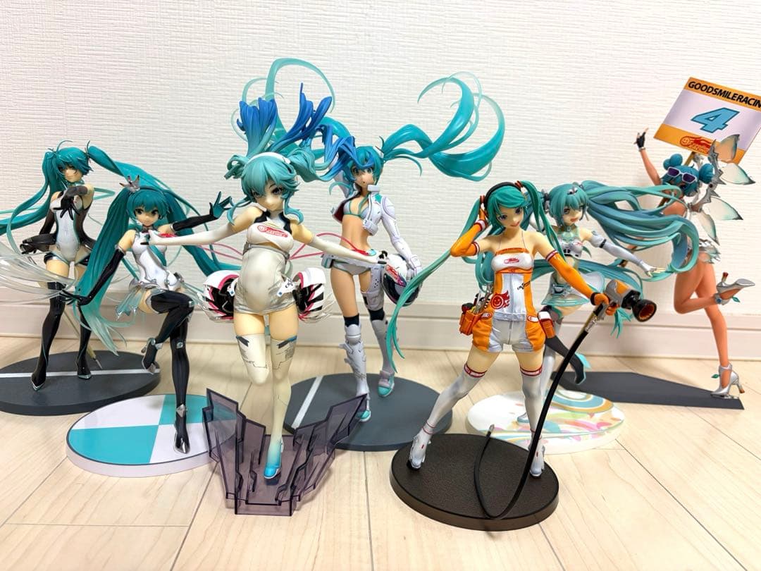 レーシングミク　フィギュア7体セット