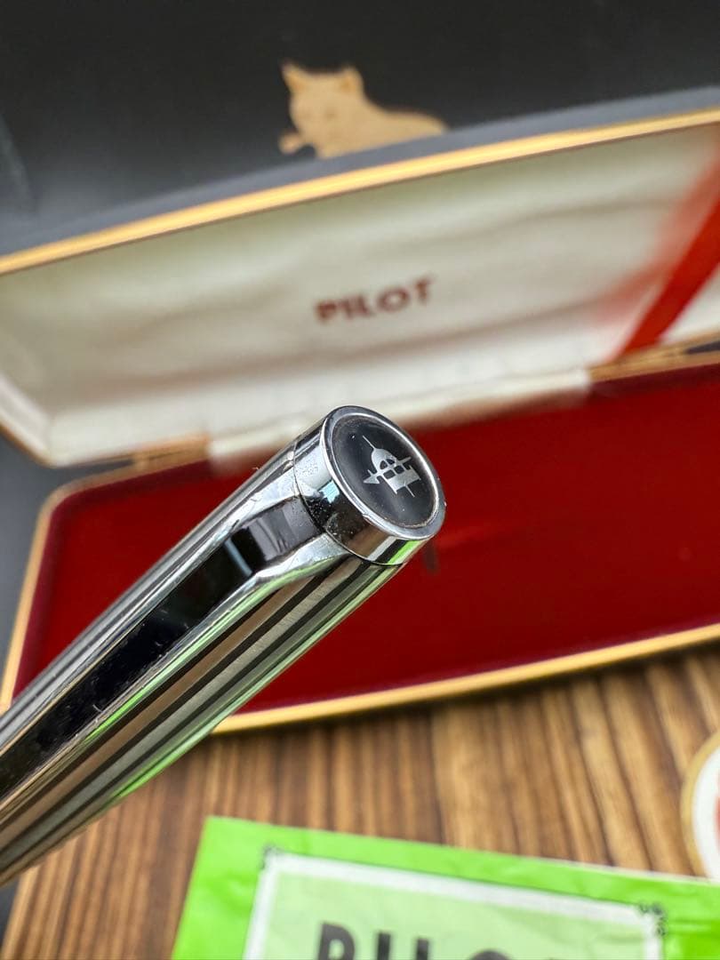 Pilot 万年筆 CUSTOM K-500SS 蝕刻ストライプ 18KWG F