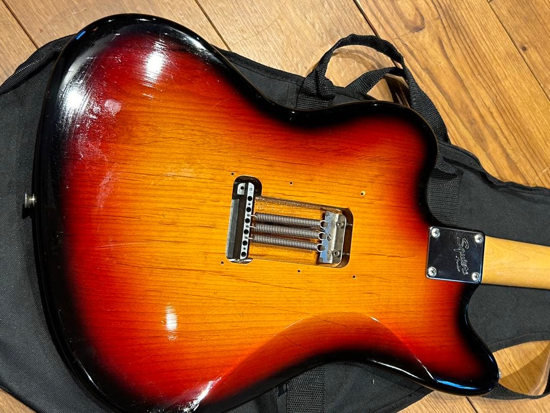 エレキギター サンバースト ギターケース付き