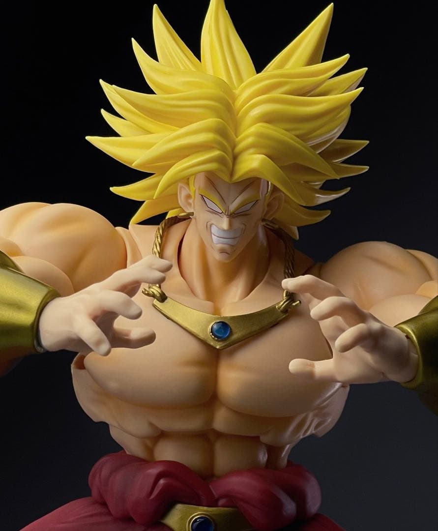 ブロリー　スーパーサイヤ人　s.h.figuarts 同サイズ