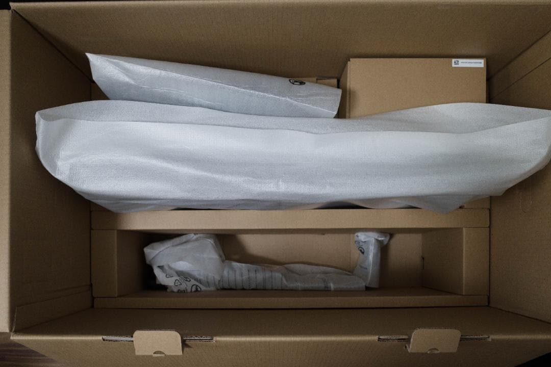 BenQ SW270C カラーマネジメントモニター 27インチ 遮光フード付