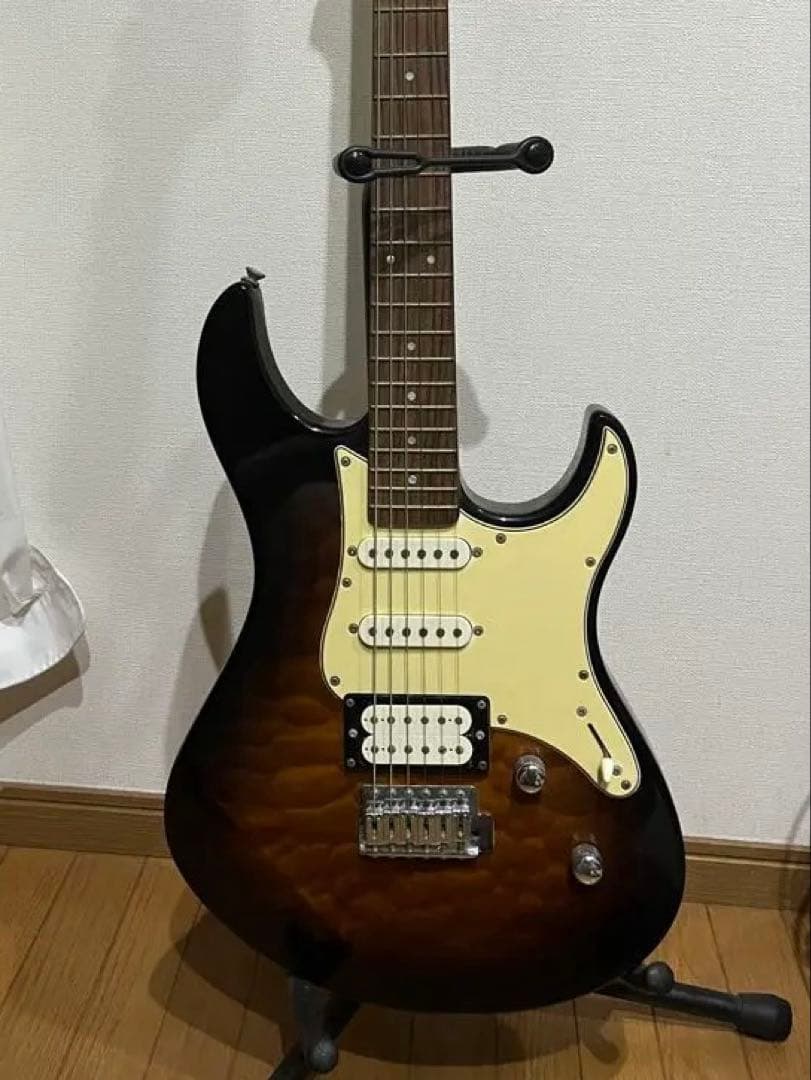 ヤマハ　エレキギター　Pacifica アンプ付き