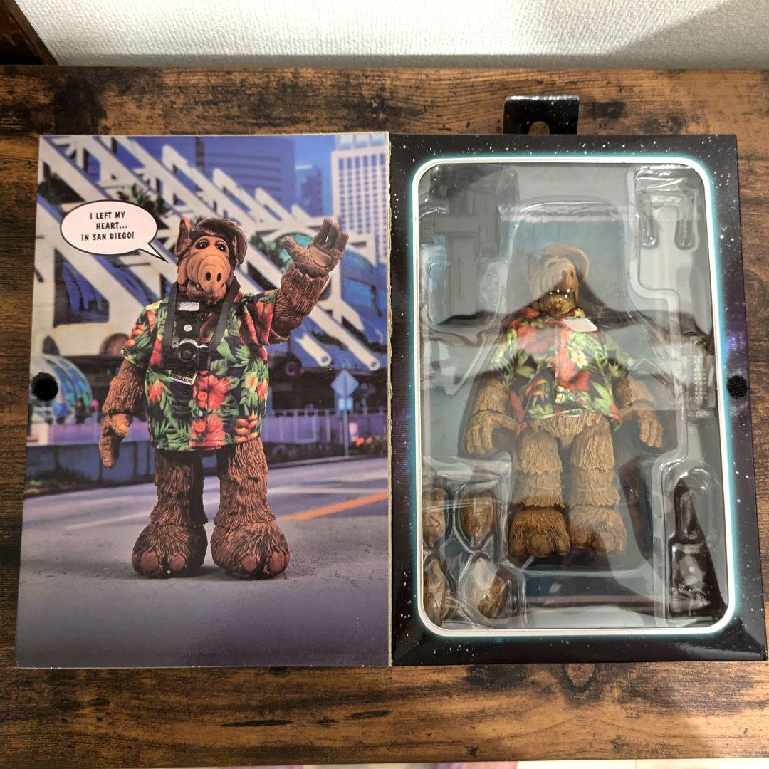 NECA 2023 Exclusive! ALF COSMIC CON アルフ